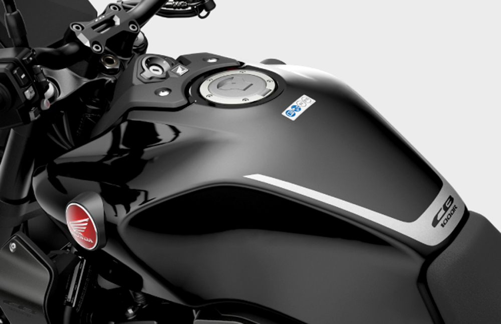 thung xăng Honda CB1000R 2023 màu xanh mới