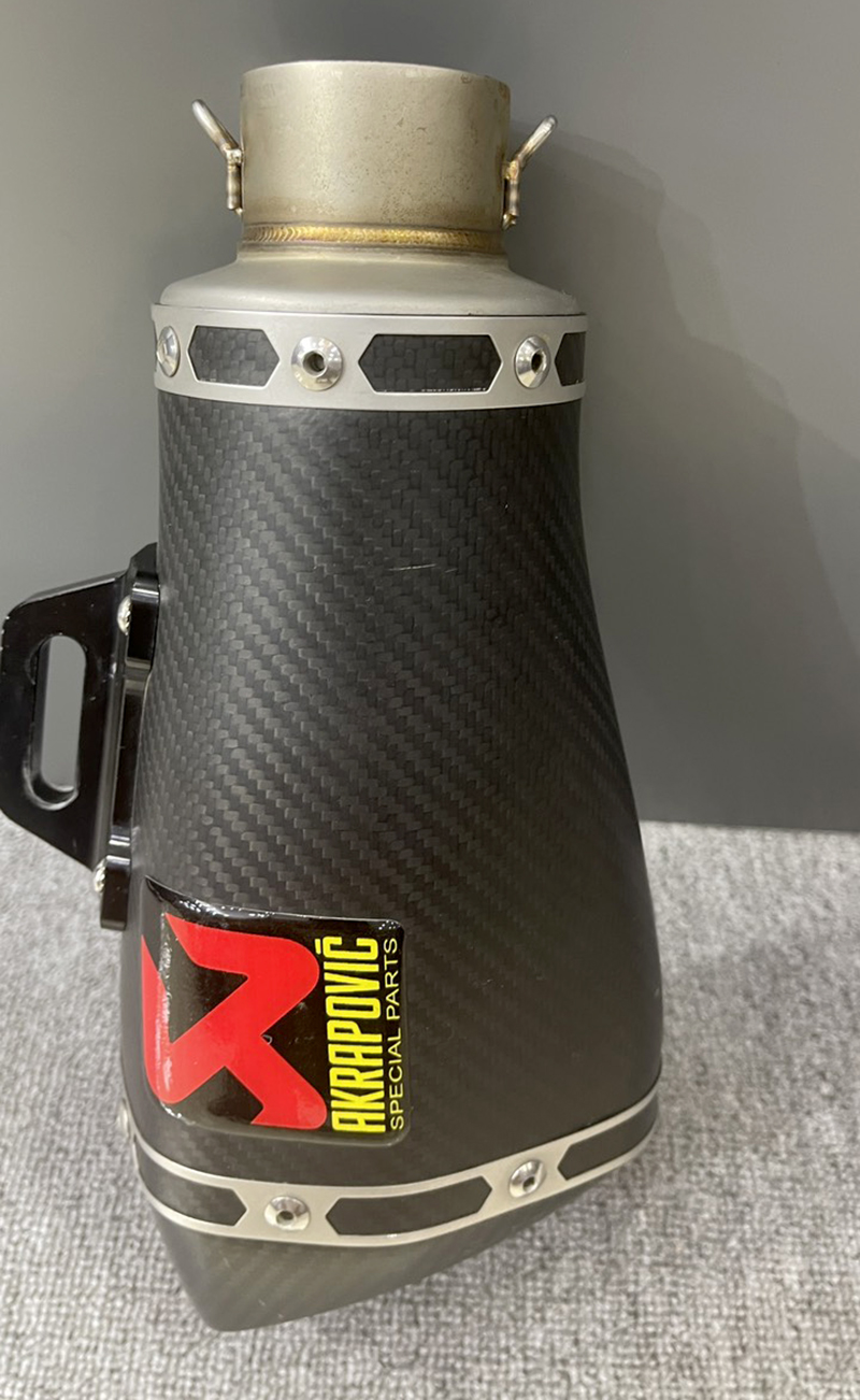 Lon Pô Akrapovic Racing Line Carbon - ngắn - mọi loại xe